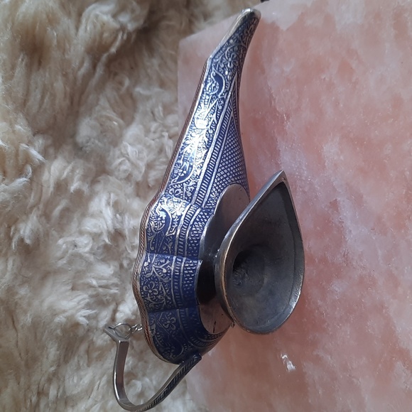 Hand worked metal Gennie lamp Oil/Incense Burner - Picture 7 of 7